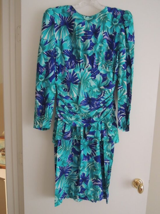 eloquence Dresses & Skirts - Ladies Dress Size 10 Peplum Waist L/S Floral Pattern by ELOQUENCE - NWOT